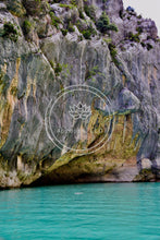 Load image into Gallery viewer, French Cliffs