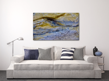 Load image into Gallery viewer, Stone Moray